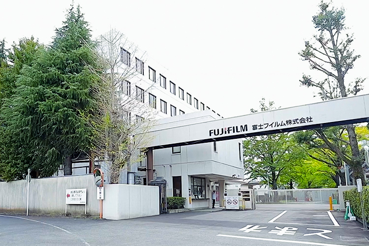 神奈川第一製造本部（本社）の外観写真