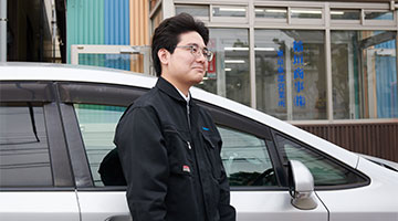 スタッフインタビュー