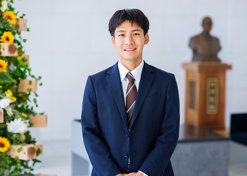 プロフェッショナル営業のインタビューを見る