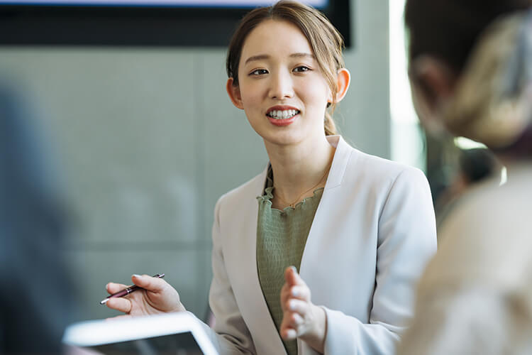 マーケティング会議