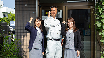 スタッフインタビュー