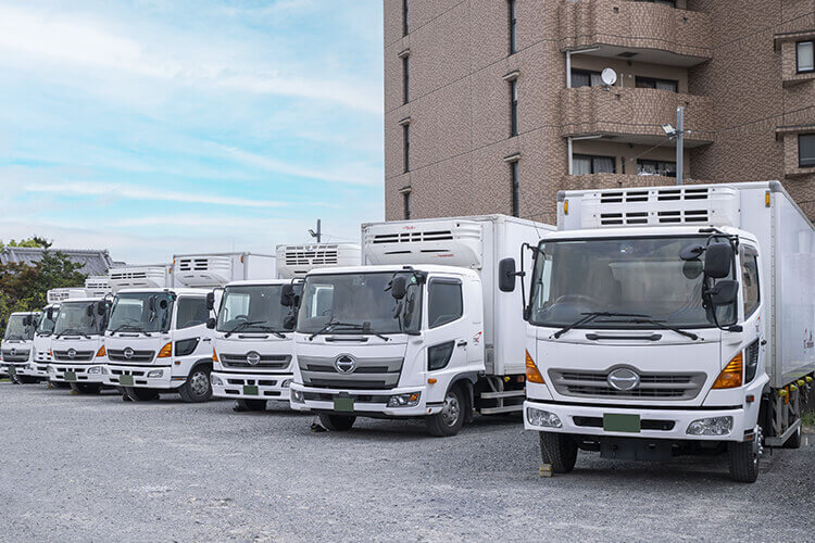 大型(7t/10t)冷蔵車ドライバー