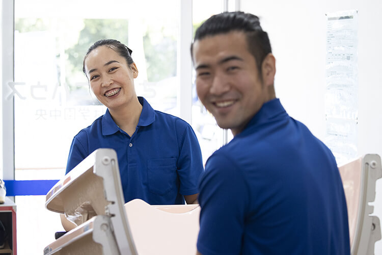 オペレターとヘルパーの２名でご利用者宅へバスタブを搬入